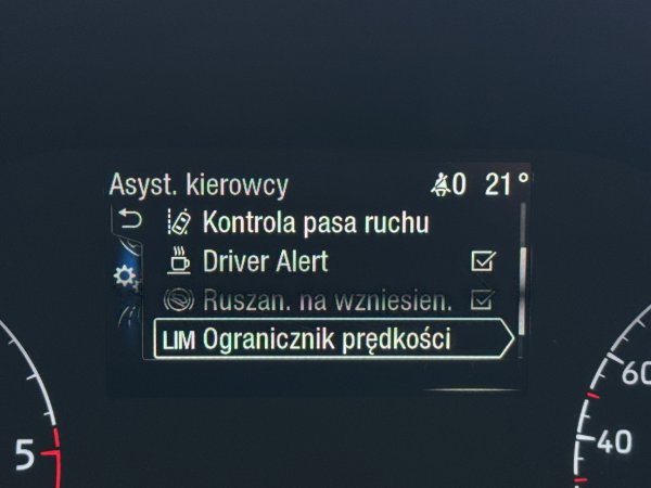Zdjęcie samochodu 25