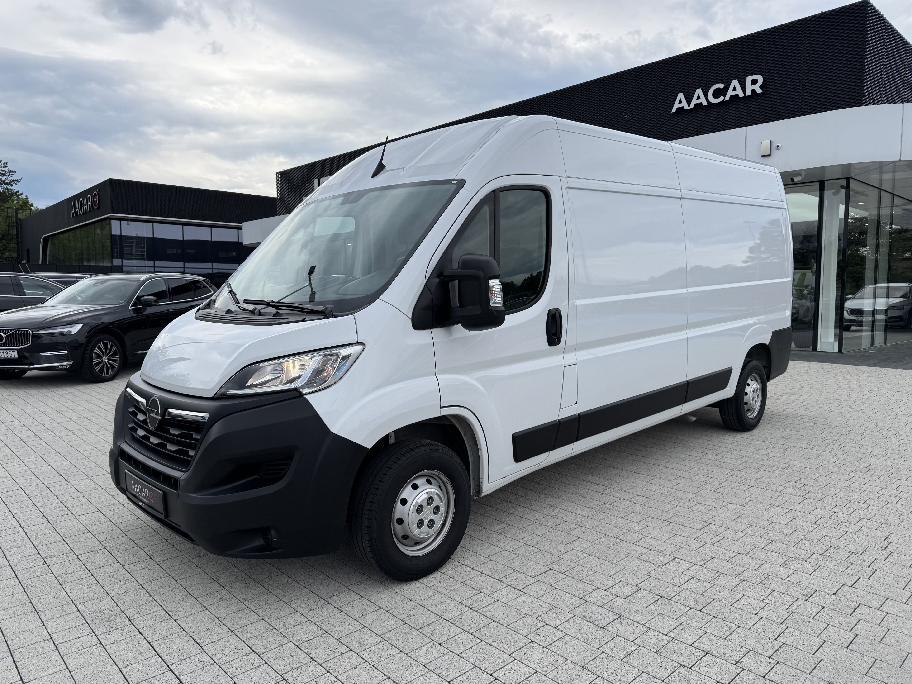 Opel Movano