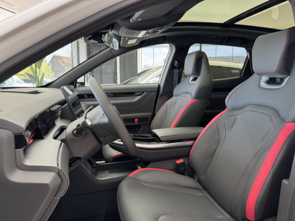 Zdjęcie samochodu 9
