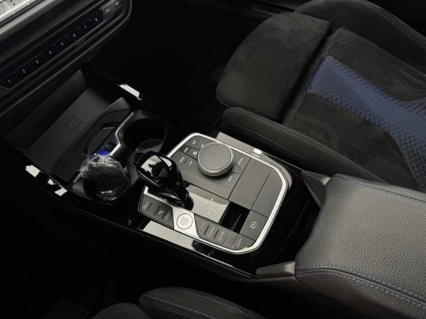 Zdjęcie samochodu 28