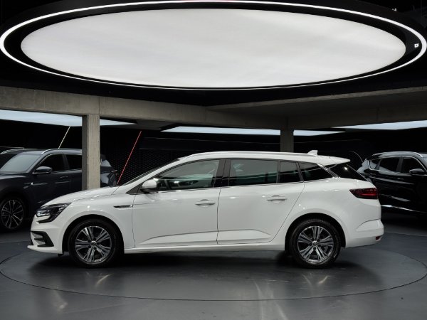 Zdjęcie samochodu 2